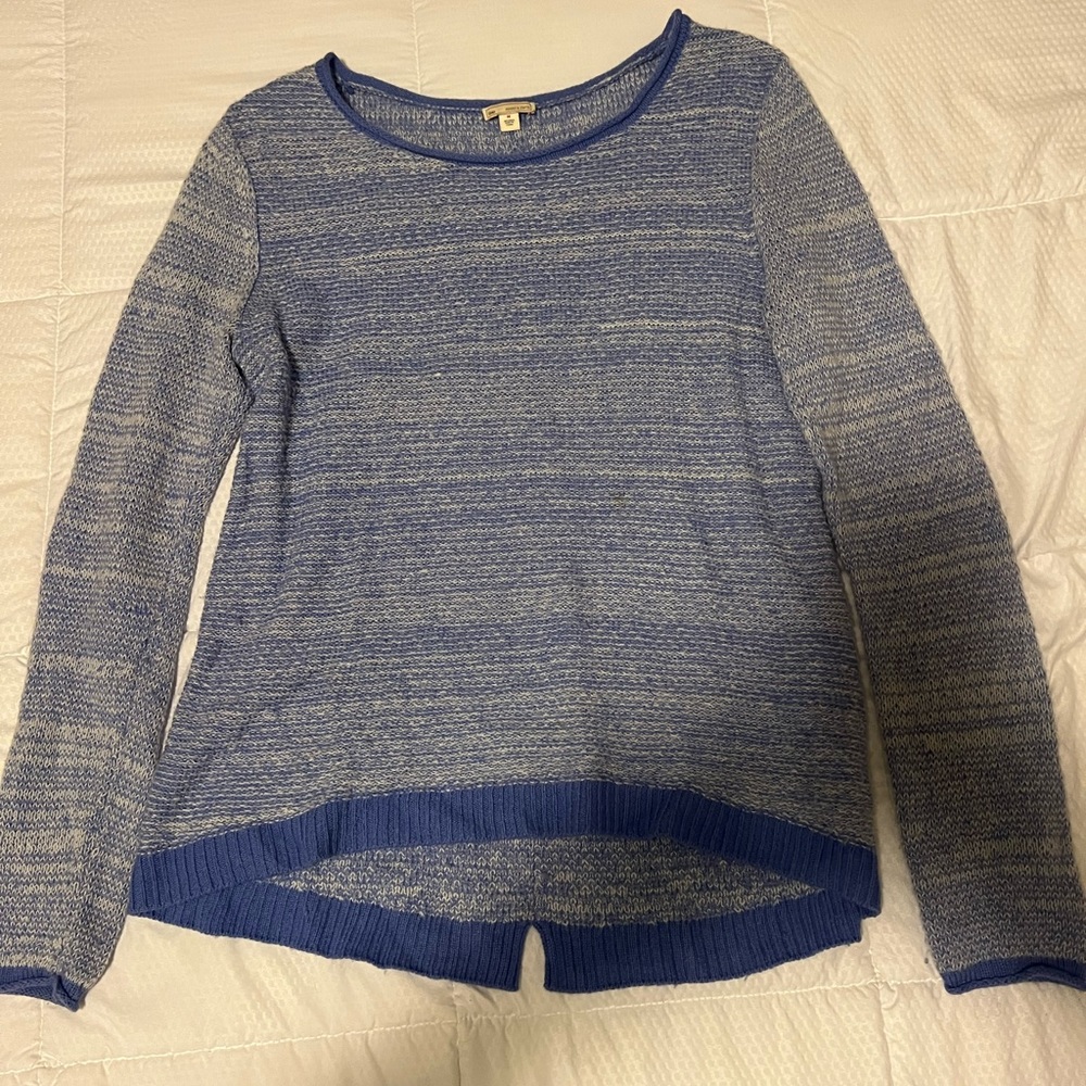 Gap sweater
